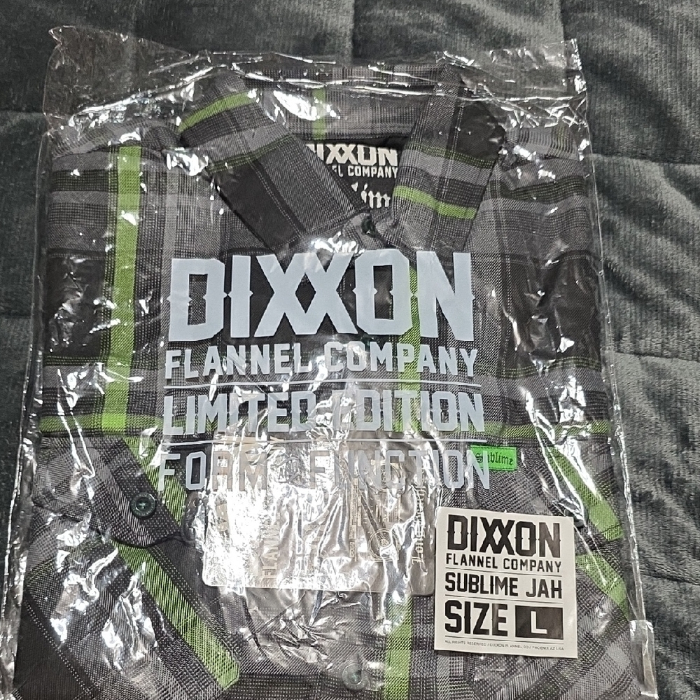 DIXXON Limited Edition Gray and Green Button Down Shirt